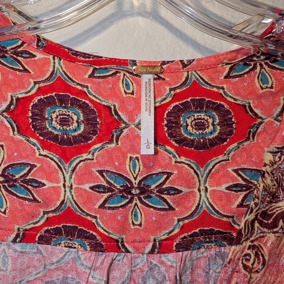 NWOT Free People Falling for You Top Blouse Large - Picture 5 of 7
